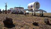 Le prototype de véhicule de transport de la Nasa All-Terrain Hex-Limbed Extra-Terrestrial Explorer (ATHLETE), le 15 septembre 2010 à Black Point Lava Flow, dans le nord du désert de l'Arizona. Le prototype de véhicule de transport de la Nasa All-Terrain Hex-Limbed Extra-Terrestrial Explorer (ATHLETE), le 15 septembre 2010 à Black Point Lava Flow, dans le nord du désert de l'Arizona.