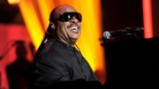 Stevie Wonder partage deux nouveaux titres et quitte la Motown après près de 60 ans
