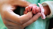 La durée des séjours après accouchement en hôpitaux diminue La durée des séjours après accouchement en hôpitaux diminue