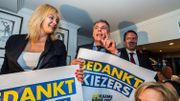 Vlaams Belang à l'Unia : "Le meilleur moyen pour lutter contre les partis anti-démocratiques, c'est une vraie démocratie vigoureuse" Vlaams Belang à l'Unia : "Le meilleur moyen pour lutter contre les partis anti-démocratiques, c'est une vraie démocratie vigoureuse"