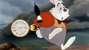 Le lapin d'Alice au Pays des Merveilles court sans but Le lapin d'Alice au Pays des Merveilles court sans but