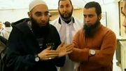 L'Anversois Hicham Chaib ici à droite, en compagnie du prédicateur djihadiste anversois Fouad Belkacem L'Anversois Hicham Chaib ici à droite, en compagnie du prédicateur djihadiste anversois Fouad Belkacem