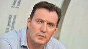 Wilmots vise le père Courtois : "Il a vendu la sélection à la presse à l'Euro" Wilmots vise le père Courtois : "Il a vendu la sélection à la presse à l'Euro"