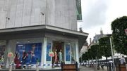 Le magasin reste cependant ouvert, via les autres entrées que compte le site. Le magasin reste cependant ouvert, via les autres entrées que compte le site.