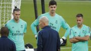 Zinedine Zidane et ses joueurs du Real pourront-ils encore défendre leurs chances en Liga cette saison ? Zinedine Zidane et ses joueurs du Real pourront-ils encore défendre leurs chances en Liga cette saison ?