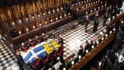 Tout de noir vêtus, la trentaine d'invités a assité pendant 50 minutes à l'hommage religieux rendu au duc d'Edimbourg Tout de noir vêtus, la trentaine d'invités a assité pendant 50 minutes à l'hommage religieux rendu au duc d'Edimbourg
