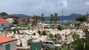 Quelque chose en nous de Caraïbes : Valérie, Laurent et…Johnny, la Belgique sous les Tropiques ! Quelque chose en nous de Caraïbes : Valérie, Laurent et…Johnny, la Belgique sous les Tropiques !