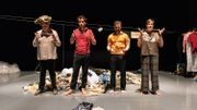 Cocon ! au Théâtre Marni : "Bougez-vous, bandes de larves, sortez de votre cocon !" Cocon ! au Théâtre Marni : "Bougez-vous, bandes de larves, sortez de votre cocon !"
