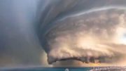 Non, cette vidéo ne montre pas l'ouragan Dorian en Floride