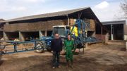 Jean et Martin Nandrain, agriculteurs à Fernelmont : "c'est le bon sens de ne pas pulvériser quand le vent souffle et pourrait faire dériver les produits dans le voisinage." Jean et Martin Nandrain, agriculteurs à Fernelmont : "c'est le bon sens de ne pas pulvériser quand le vent souffle et pourrait faire dériver les produits dans le voisinage."