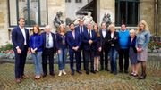 Alain Nimegeers passe au MR en 2013. Il est troisième à partir de la droite. Alain Nimegeers passe au MR en 2013. Il est troisième à partir de la droite.