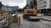 Travaux en cours sur la place Madou, sur la partie extérieure de la petite ceinture de Bruxelles. Travaux en cours sur la place Madou, sur la partie extérieure de la petite ceinture de Bruxelles.