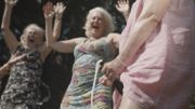 Regenerate au Wiels fait tomber le masque sur notre vie d’après Regenerate au Wiels fait tomber le masque sur notre vie d’après