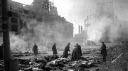 Dresde, février 1945. Les avions alliés ont pilonné la ville allemande. Le nombre exact de victimes restera inconnu. On parle de 35.000 morts, officiellement. Dresde, février 1945. Les avions alliés ont pilonné la ville allemande. Le nombre exact de victimes restera inconnu. On parle de 35.000 morts, officiellement.