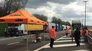 Habay: une opération de police pour lever les barrages a commencé Habay: une opération de police pour lever les barrages a commencé