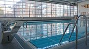 La nouvelle piscine compte deux bassins, l’un de 25 mètres sur 15, avec 6 couloirs (photo), et un autre bassin d’apprentissage, de 15 mètres sur 10. La nouvelle piscine compte deux bassins, l’un de 25 mètres sur 15, avec 6 couloirs (photo), et un autre bassin d’apprentissage, de 15 mètres sur 10.