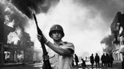 Un soldat fédéral le 25 juillet 1967 à Detroit Un soldat fédéral le 25 juillet 1967 à Detroit