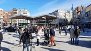À Stockel, de nombreuses personnes étaient aussi présentes dès 11h. À Stockel, de nombreuses personnes étaient aussi présentes dès 11h.