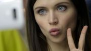 Des chiffres invérifiables promettent que les jeunes prendront plus de 25.000 selfies au cours de leur vie. Des chiffres invérifiables promettent que les jeunes prendront plus de 25.000 selfies au cours de leur vie.
