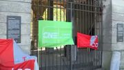 Mettre en lueur les difficultés financières du MAC'S était l'objectif de l'arrêt de travail de ce lundi 13 mai. Un arrêt de travail porté par les syndicats SETCaet CNE. Mettre en lueur les difficultés financières du MAC'S était l'objectif de l'arrêt de travail de ce lundi 13 mai. Un arrêt de travail porté par les syndicats SETCaet CNE.