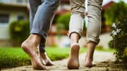 Se balader pieds nus, c'est très bon pour la santé Se balader pieds nus, c'est très bon pour la santé