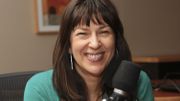 Marie-Louise Arsenault, Animatrice de l'émission "Plus on est de fous, plus on lit" sur Radio Canada. Marie-Louise Arsenault, Animatrice de l'émission "Plus on est de fous, plus on lit" sur Radio Canada.