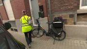 Avec le vélo, plus besoin de trouver une place de parking, on s'arrête juste devant la porte des patients. Avec le vélo, plus besoin de trouver une place de parking, on s'arrête juste devant la porte des patients.