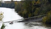 Effondrement d'un pont près de Toulouse: une adolescente tuée et "probablement plusieurs disparus" Effondrement d'un pont près de Toulouse: une adolescente tuée et "probablement plusieurs disparus"