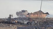 Le port de Beyrouth, soufflé par une double explosion, ne ressemble plus qu'à un enchevêtrement de ferraille. Le port de Beyrouth, soufflé par une double explosion, ne ressemble plus qu'à un enchevêtrement de ferraille.