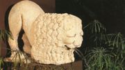 A l’origine, le lion d'Anthée était une fontaine. A l’origine, le lion d'Anthée était une fontaine.