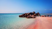 La Plage de sable rose d’Elafonissi en Grèce La Plage de sable rose d’Elafonissi en Grèce