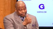 L'ancien joueur NBA Patrick Ewing, atteint par le coronavirus, a quitté l'hôpital L'ancien joueur NBA Patrick Ewing, atteint par le coronavirus, a quitté l'hôpital