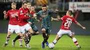 L'AZ Alkmaar a tenté le coup, mais reste bien deuxième du championnat des Pays-Bas L'AZ Alkmaar a tenté le coup, mais reste bien deuxième du championnat des Pays-Bas