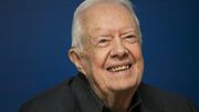 L'ancien président américain Jimmy Carter hospitalisé après de récentes chutes L'ancien président américain Jimmy Carter hospitalisé après de récentes chutes