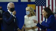 Joe et Jill Biden avec Kamala Harris, la co-lisitère du candidat démocrate, le 12 août 2020 à Wilmington. Joe et Jill Biden avec Kamala Harris, la co-lisitère du candidat démocrate, le 12 août 2020 à Wilmington.