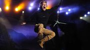Tempo: Bruce tout puissant - Bruce Dickinson, chanteur d'Iron Maiden Tempo: Bruce tout puissant - Bruce Dickinson, chanteur d'Iron Maiden