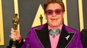 Elton John interrompt brusquement un concert à Auckland en raison d'une pneumonie Elton John interrompt brusquement un concert à Auckland en raison d'une pneumonie