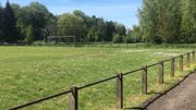 L'ancien terrain de football de Ways fait partie de cet espace vert situé à quelques centaines de mètres du centre de Genappe. L'ancien terrain de football de Ways fait partie de cet espace vert situé à quelques centaines de mètres du centre de Genappe.