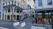 Une capture de l'entrée de la rue Neuve avec la banderole rappelant les mesures sanitaires. Une capture de l'entrée de la rue Neuve avec la banderole rappelant les mesures sanitaires.