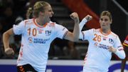 Les Néerlandaises remportent leur première Coupe du monde de handball face à l'Espagne Les Néerlandaises remportent leur première Coupe du monde de handball face à l'Espagne