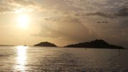 Et si on le fait en fin d'après-midi, on a un superbe coucher de soleil en prime Et si on le fait en fin d'après-midi, on a un superbe coucher de soleil en prime