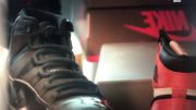 En haut à droite, la marque NIKE est à l'envers - JT de France2 du 17 décembre 2019 En haut à droite, la marque NIKE est à l'envers - JT de France2 du 17 décembre 2019