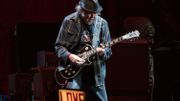 Neil Young vous laisse choisir… Neil Young vous laisse choisir…