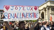 Certains manifestants, comme ici à Marseille, font référence à Alexandre Benalla. Il y a juste un an l'ex-conseiller de l'Elysée avait brutalement interpellé un couple. Certains manifestants, comme ici à Marseille, font référence à Alexandre Benalla. Il y a juste un an l'ex-conseiller de l'Elysée avait brutalement interpellé un couple.