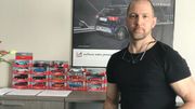 Dépanneur dans la rue du Plavitout, Stéphane Glinasti a lui aussi appris par la bande qu'il était redevable d'une somme qu'il évalue dans une fourchette de 4 000 à 5 000 € pour les travaux de voiries qui sont réalisés devant chez lui Dépanneur dans la rue du Plavitout, Stéphane Glinasti a lui aussi appris par la bande qu'il était redevable d'une somme qu'il évalue dans une fourchette de 4 000 à 5 000 € pour les travaux de voiries qui sont réalisés devant chez lui