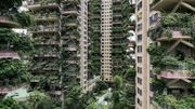 Des bâtiments résidentiels "végétalisés" à Chengdu, dans la province chinoise du Sichuan, le 3 août 2020 . Des bâtiments résidentiels "végétalisés" à Chengdu, dans la province chinoise du Sichuan, le 3 août 2020 .