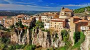 Le Roi d'Espagne Felipe et Letizia ont visité la cité médiévale de Cuenca, en Espagne, pour leur lune de miel en 2004 Le Roi d'Espagne Felipe et Letizia ont visité la cité médiévale de Cuenca, en Espagne, pour leur lune de miel en 2004
