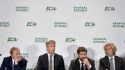 Quelles options face à la crise? La solidarité ou l'augmentation du déséquilibre entre les riches et les pauvres? Les patrons des puissants clubs de football auront un rôle important à jouer... Quelles options face à la crise? La solidarité ou l'augmentation du déséquilibre entre les riches et les pauvres? Les patrons des puissants clubs de football auront un rôle important à jouer...