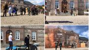 Devant la mairie de Fontaine-le-Dun, des comédiens rendent hommage à l'un des plus grands comiques de l'histoire du cinéma français Devant la mairie de Fontaine-le-Dun, des comédiens rendent hommage à l'un des plus grands comiques de l'histoire du cinéma français