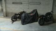 Certains maximisent leurs profits en louant un seul emplacement à plusieurs motards. Certains maximisent leurs profits en louant un seul emplacement à plusieurs motards.